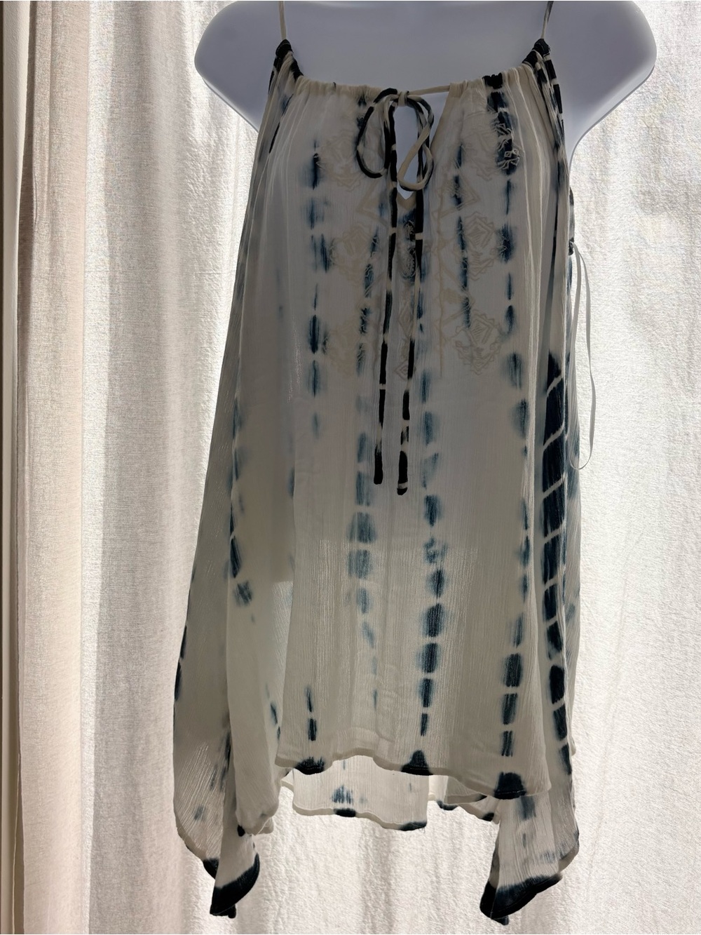 NWT Ro & De Blue Tie Dye Cold Shoulder Bell Sleeve Top M